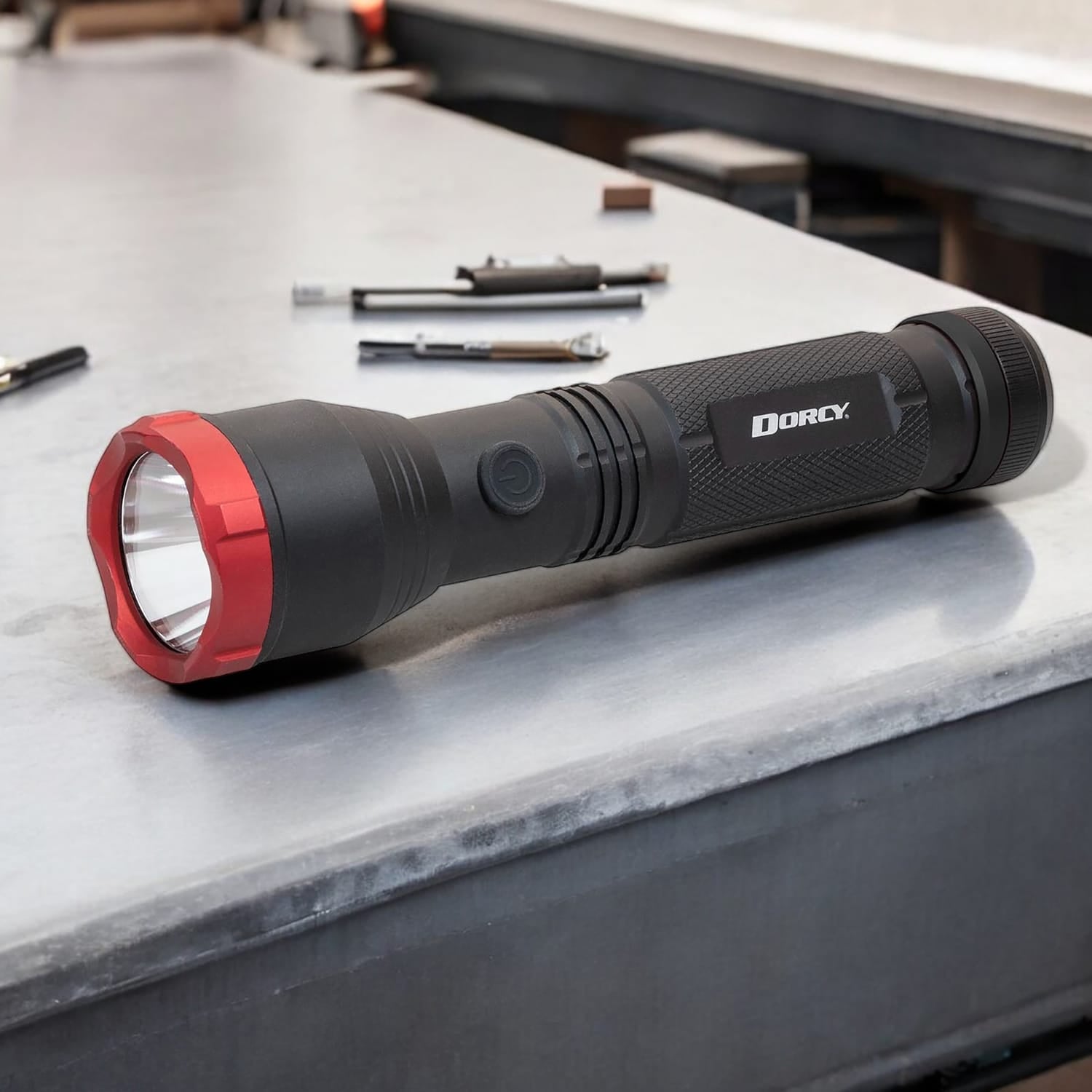 Dorcy Ultra HD Series LED 800-Lumen Aluminum Flashlight with 3 Modes, TrueSpot Reflector, Weather-Resistant, Battery Powered, up to 672-Ft. Beam