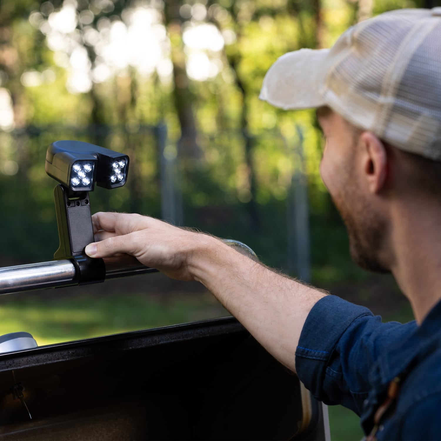Maverick Fully Adjustable 10-LED Grill Light