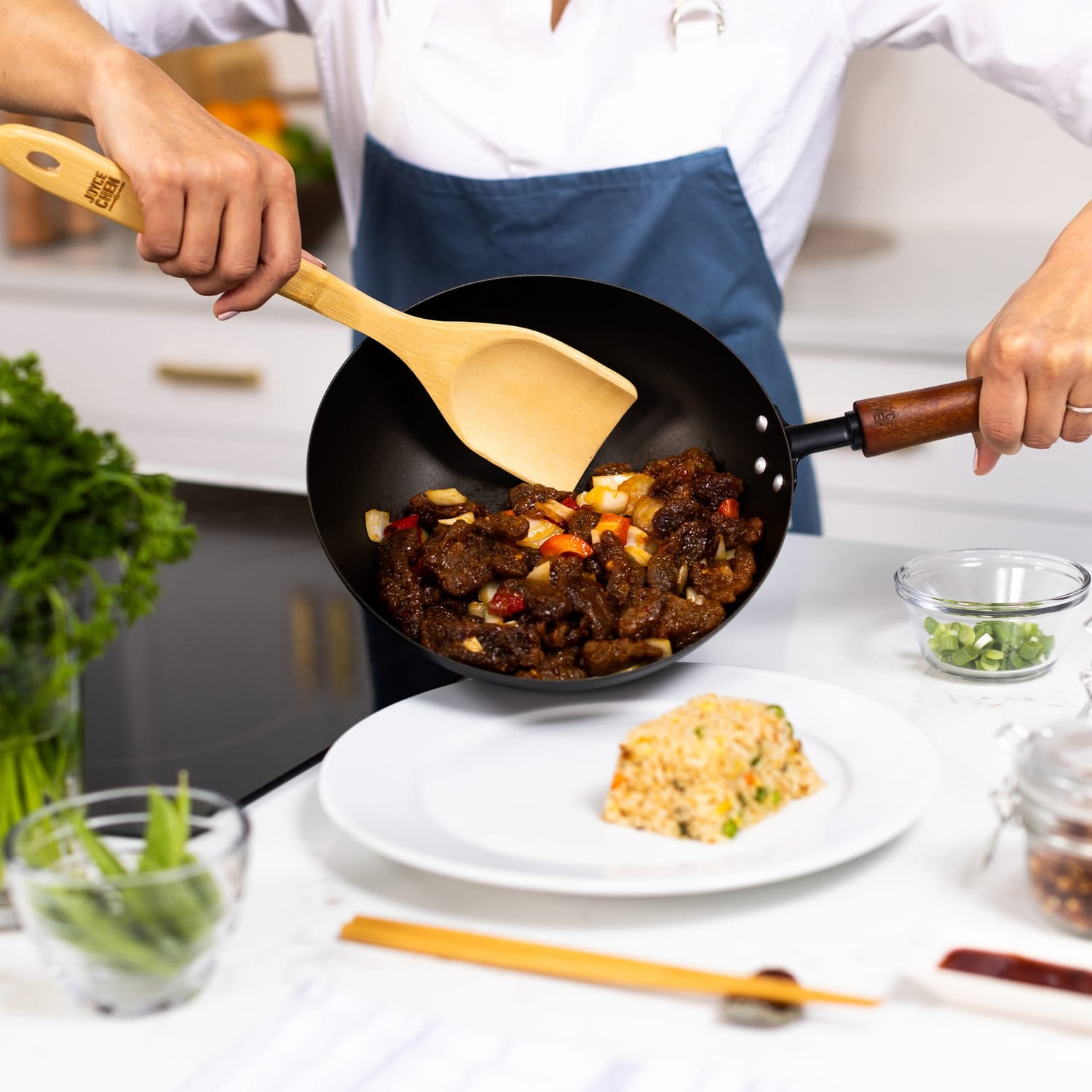Joyce Chen 9.5-In. Classic Series Carbon Steel Preseasoned Stir Fry Pan with Beech Handle
