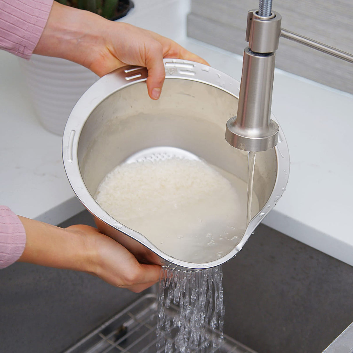 Joyce Chen 9.5-In. Rice Washer, Colander, and Strainer