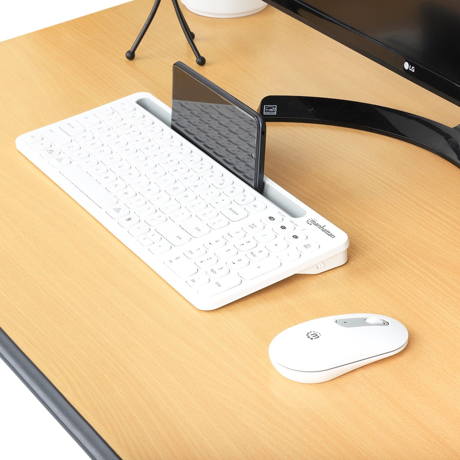 Manhattan Dual-Mode Multipoint Wireless USB Standard Keyboard and Mouse Combo Set, White