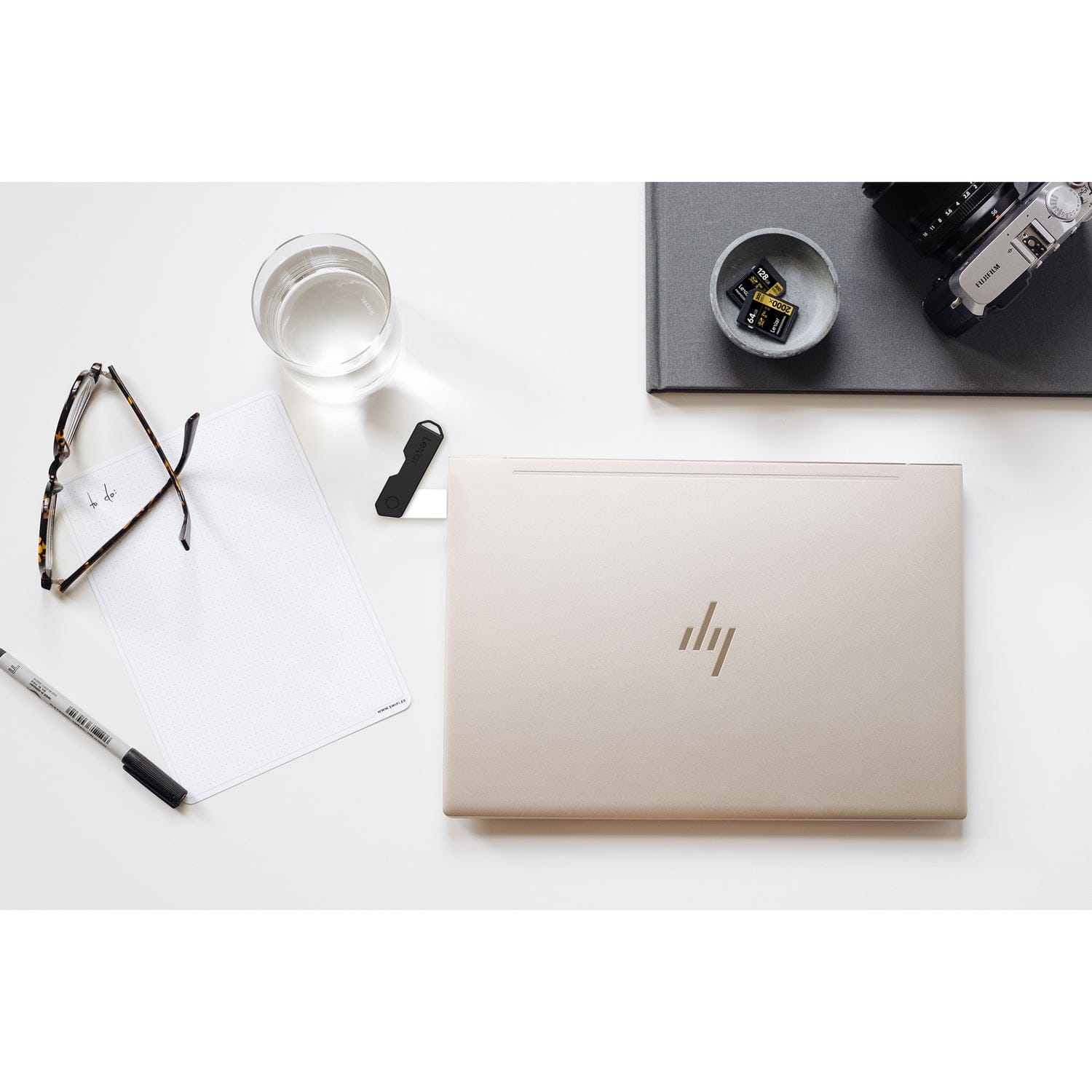 Lexar JumpDrive TwistTurn2 USB 2.0 Flash Drive, 32 GB