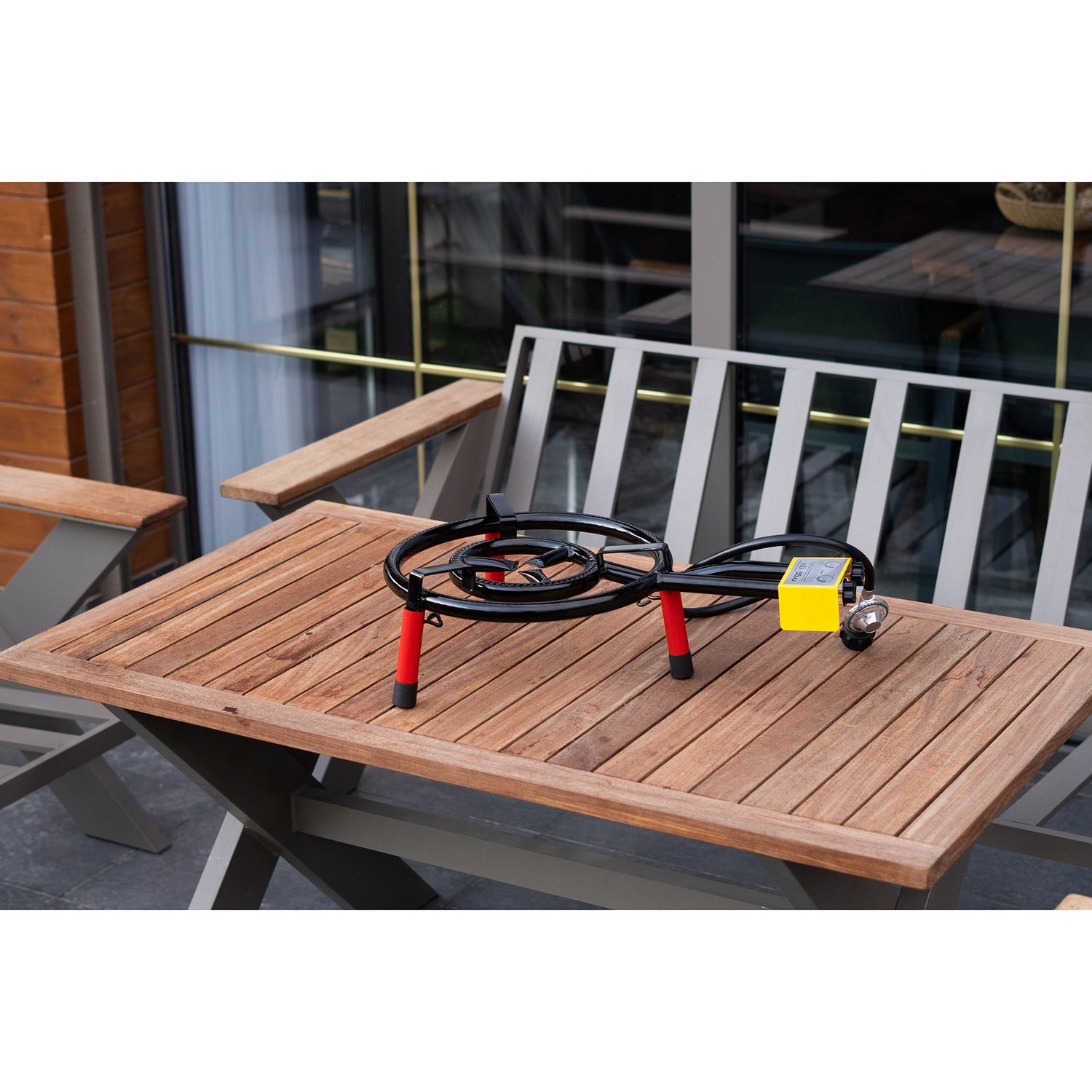 Ringg Outdoor Flame Series Classic Kit with 16-In. Dual-Ringed Gas Burner and 5-In. Tabletop Stand for 16 Servings