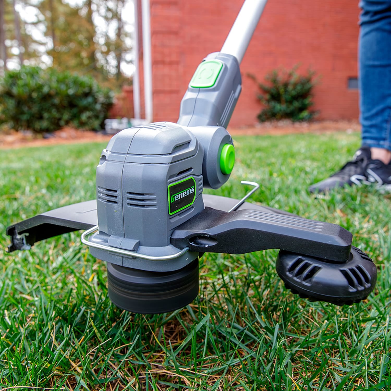 Genesis G20Max 20-Volt 12-In. Cordless String Trimmer/Edger