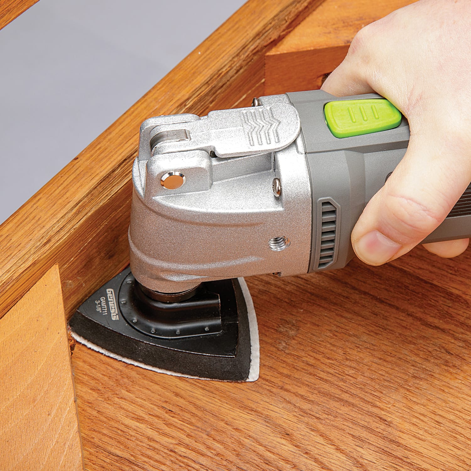 Genesis 3.5-Amp Variable-Speed Oscillating Multi-Tool Kit, GMT35T