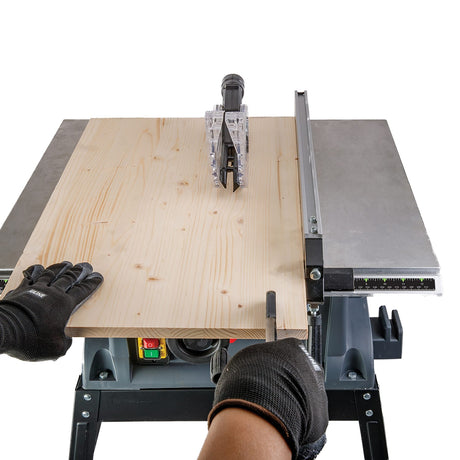 Genesis 15-Amp 10-In. Table Saw with Metal Stand