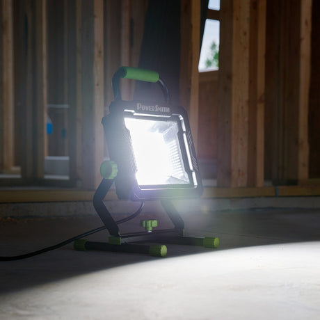 PowerSmith LED 15000-Lumen Work Light on Metal Base with Rubber Feet, Indoor/Outdoor, Adjustable Angle/Tilt, 5000K Color Temp, 10-Ft. Cord