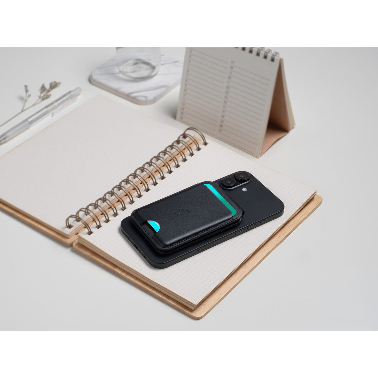 Scapade MagCard Pro MagSafe-Compatible Magnetic Card Holder Wallet with Kickstand and Apple Find My Tracker