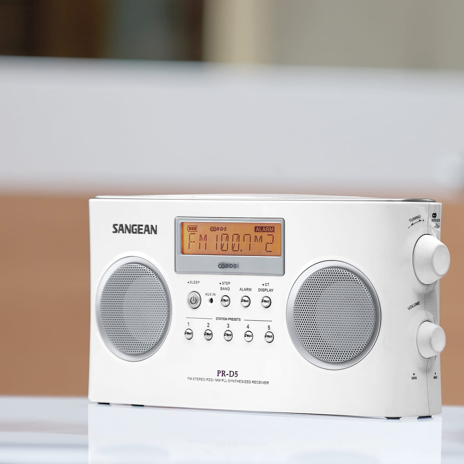 Sangean PR-D5 FM-Stereo/AM Portable Digital-Tuning Radio, White
