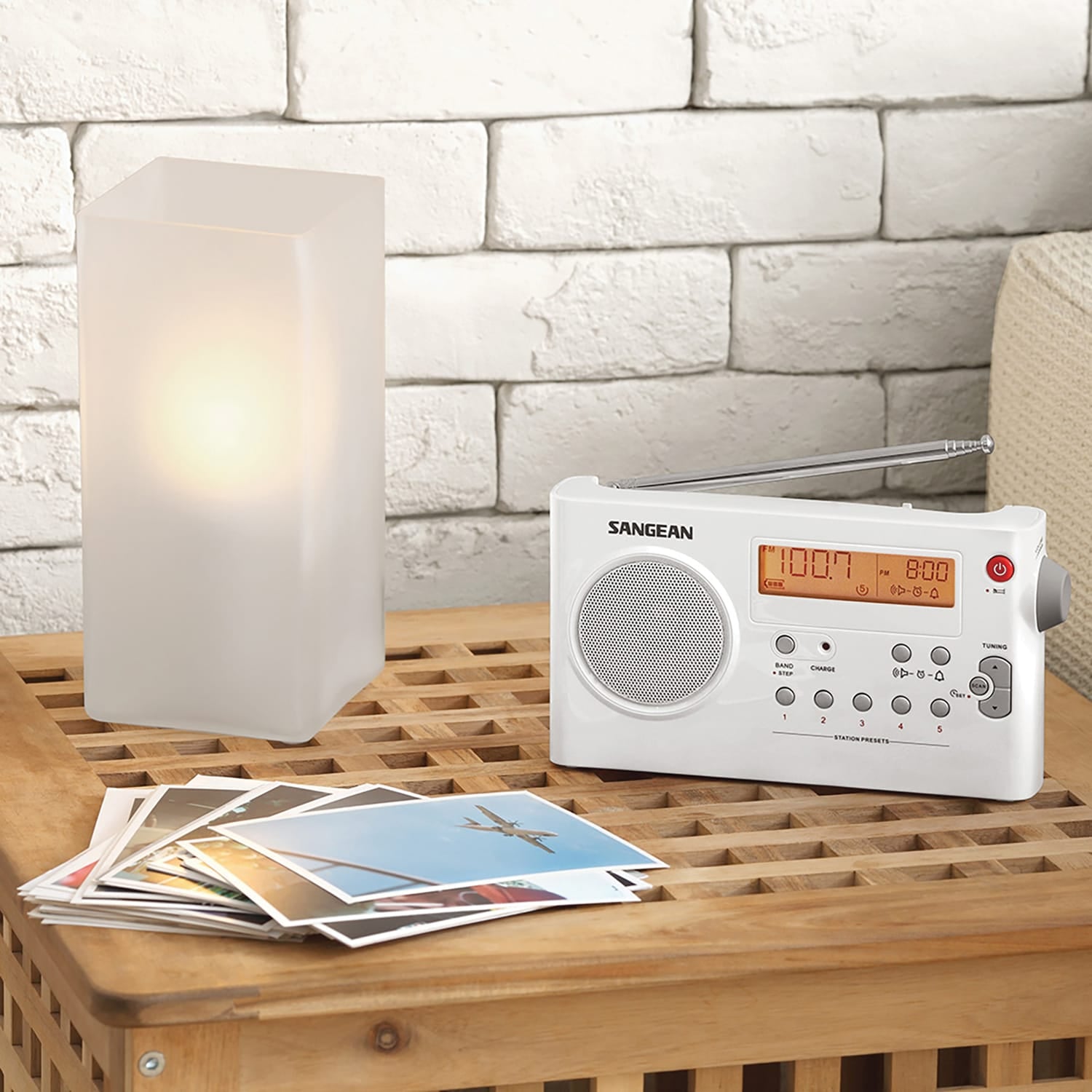 Sangean PR-D7 Portable AM/FM Rechargeable Compact Digital-Tuning Radio, White