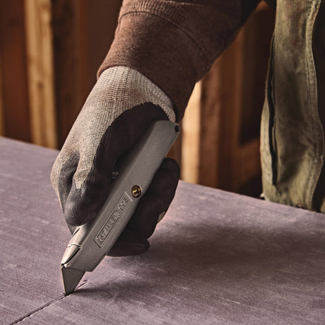 Stanley Classic 99 E 6-In. Retractable Utility Knife, 10-099