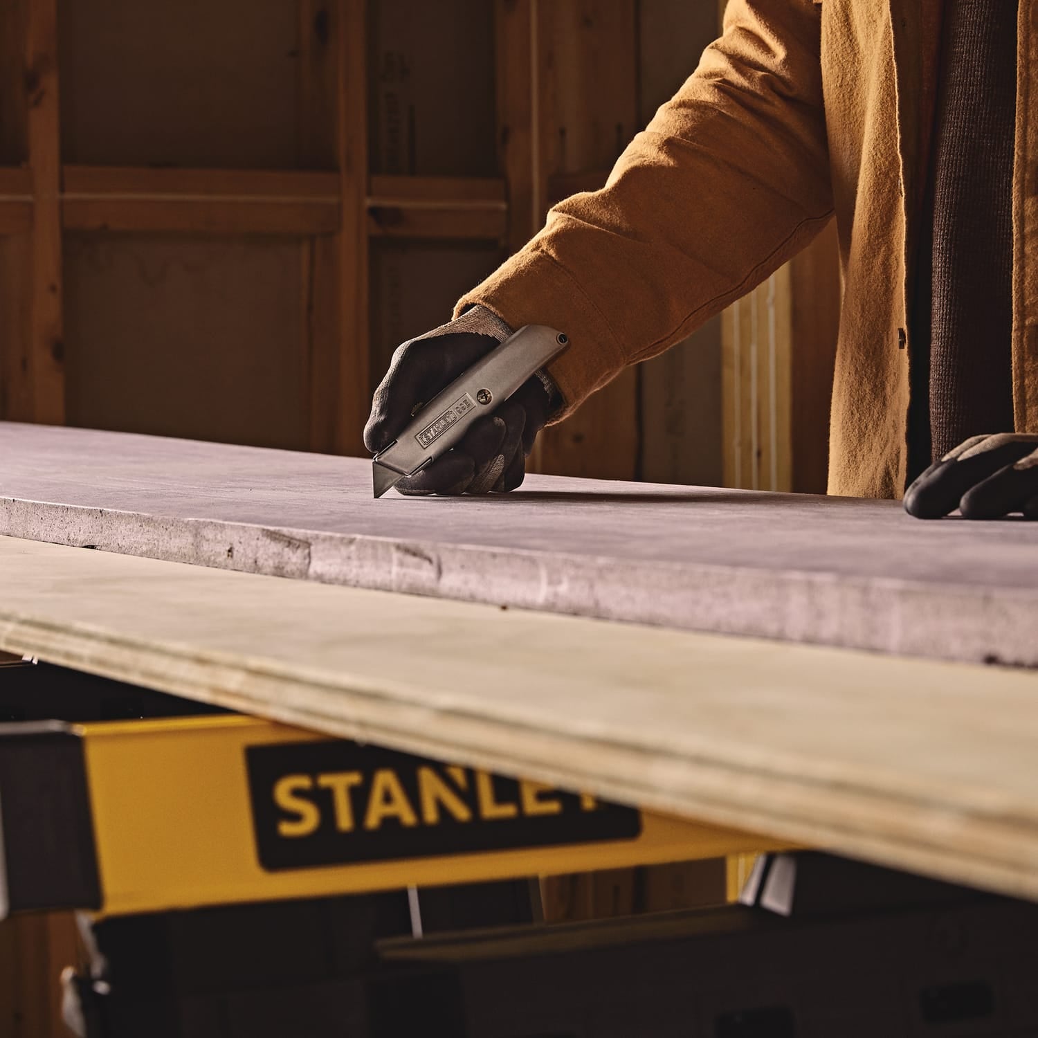 Stanley Classic 99 E 6-In. Retractable Utility Knife, 10-099