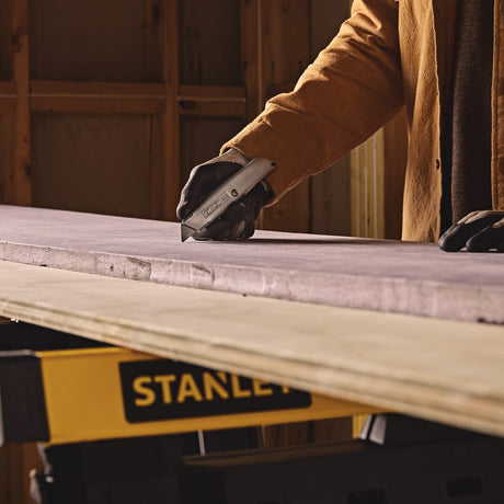 Stanley Classic 99 E 6-In. Retractable Utility Knife, 10-099