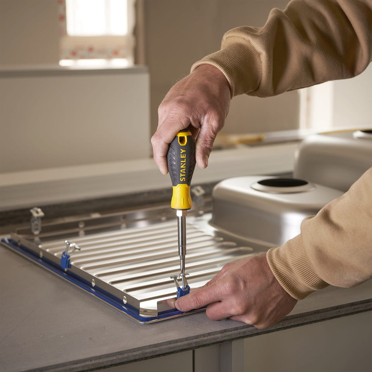 Stanley 6-Way Quick-Change Interchangeable Screwdriver, 68-012