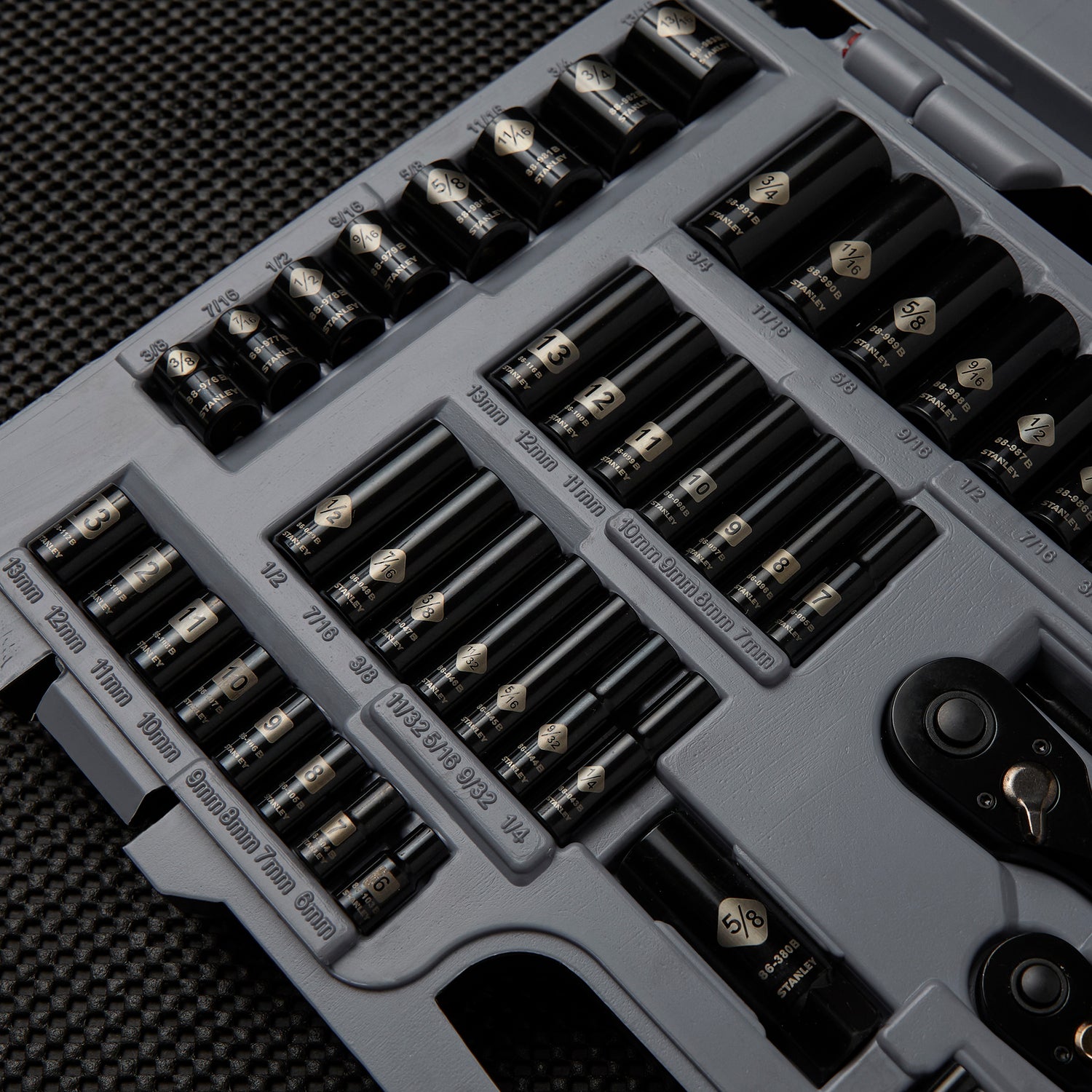 Stanley 69-Piece Black-Chrome Socket Set, 92-824