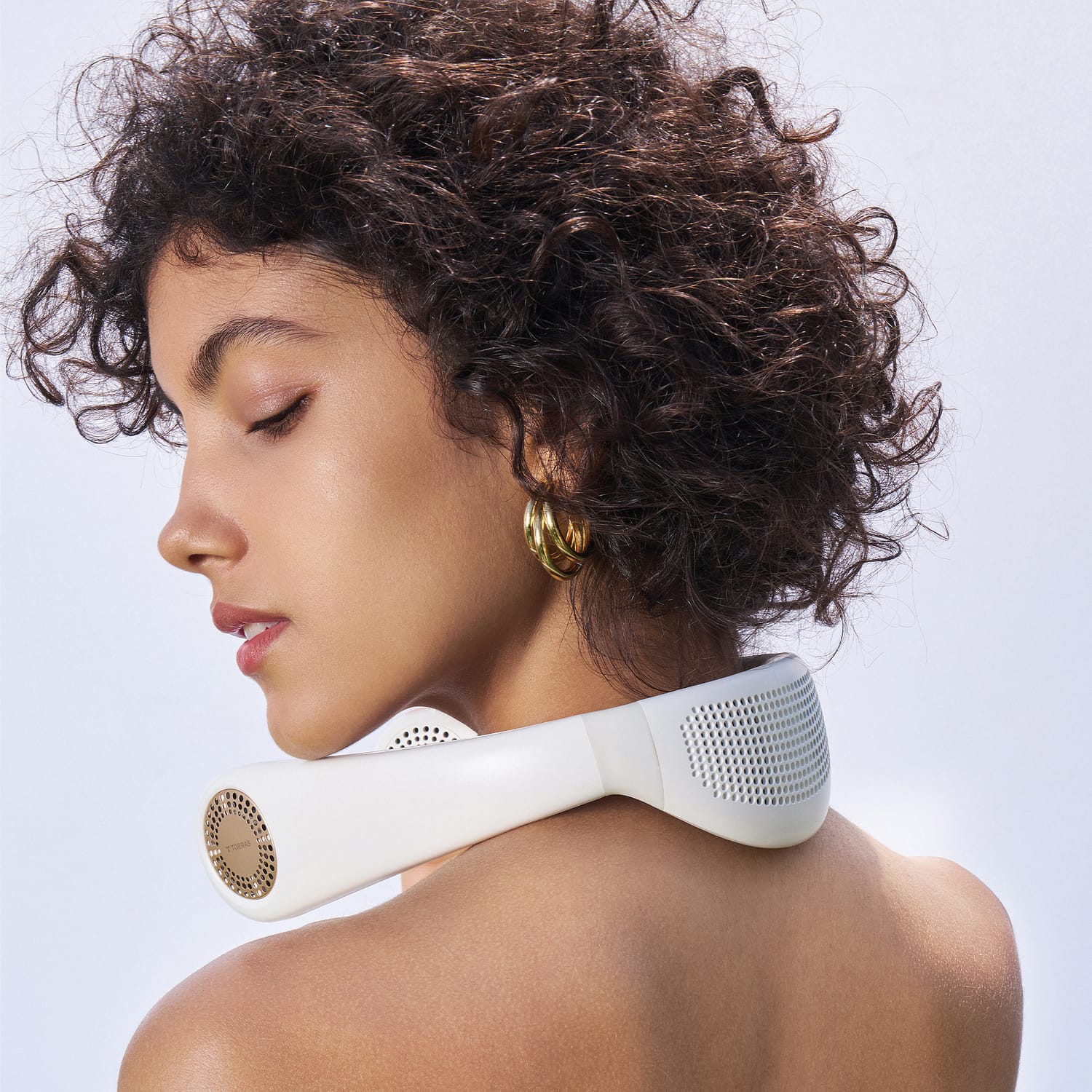 Torras Portable Neck Fan, COOLiFY Air Personal Wearable Neck Air Conditioner, Bladeless, 5000-mAh Rechargeable Battery, Golden White