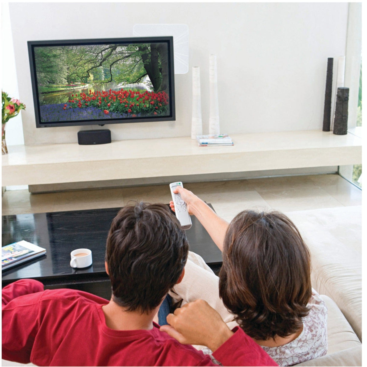 Winegard FlatWave FL5500A Amplified HDTV Indoor Antenna