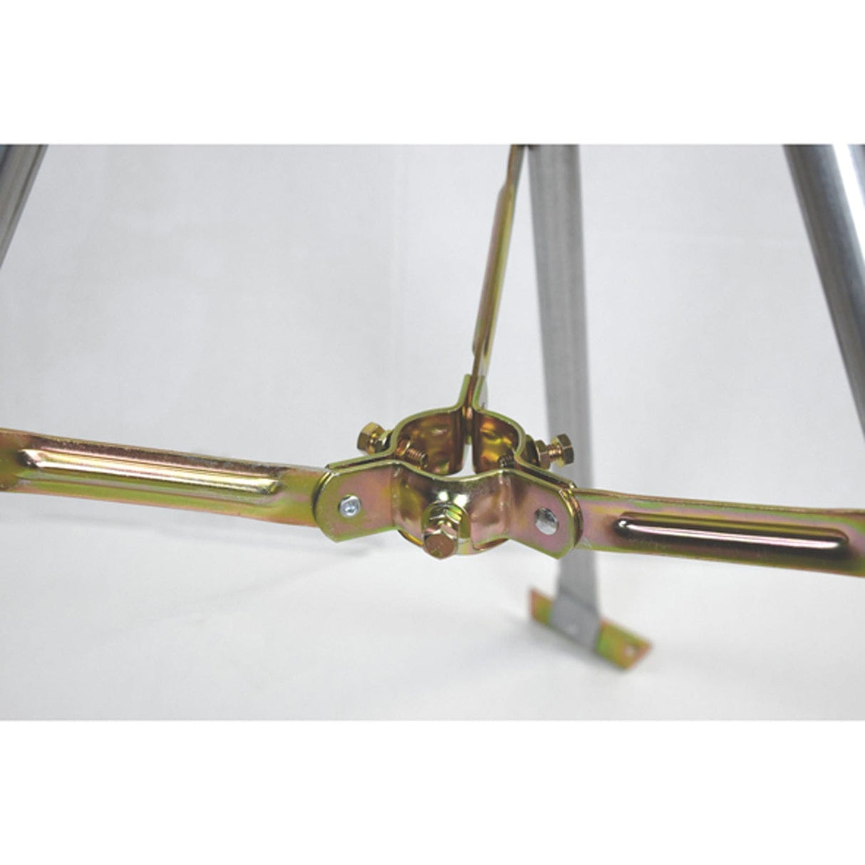 Winegard 3-Ft. Tripod Mount for TV Antennas, SW-0010