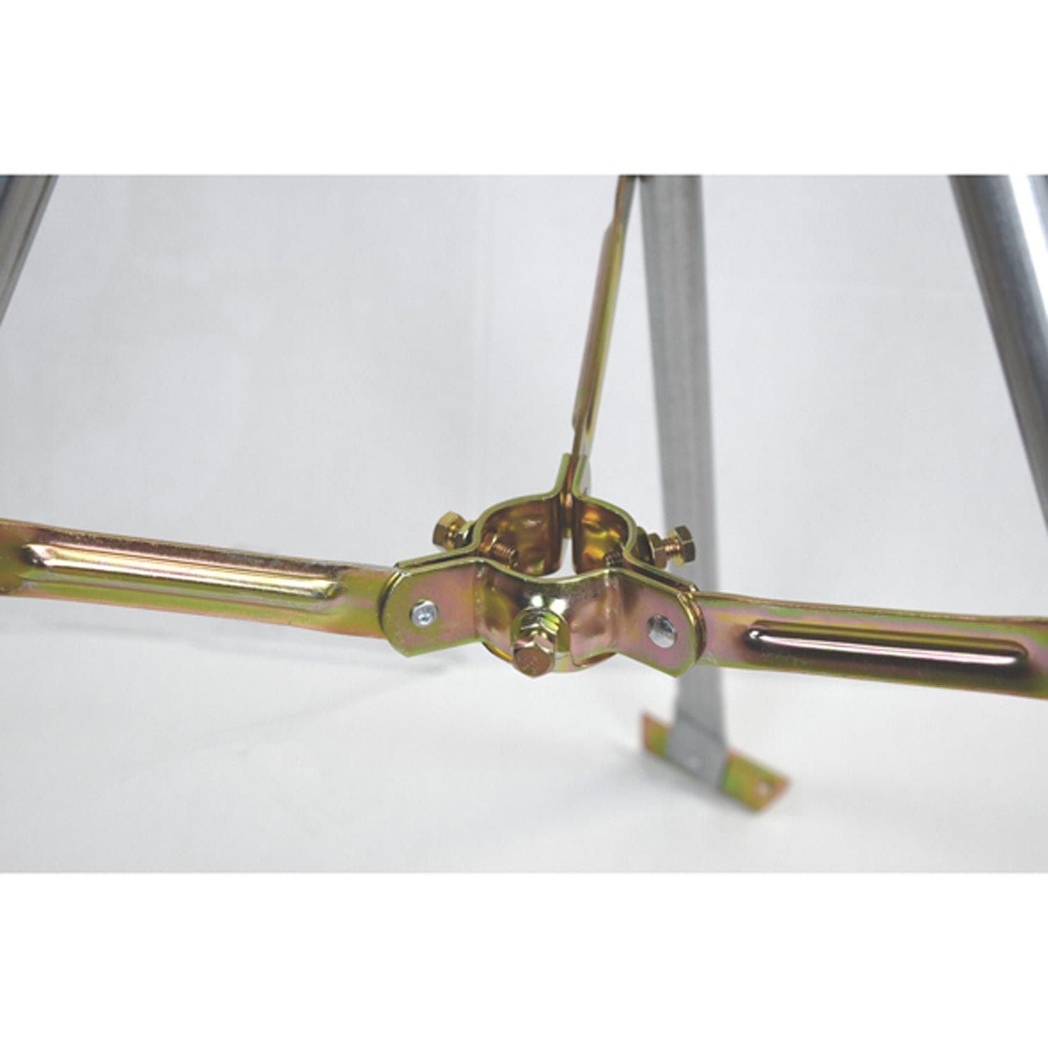 Winegard 3-Ft. Tripod Mount for TV Antennas, SW-0010