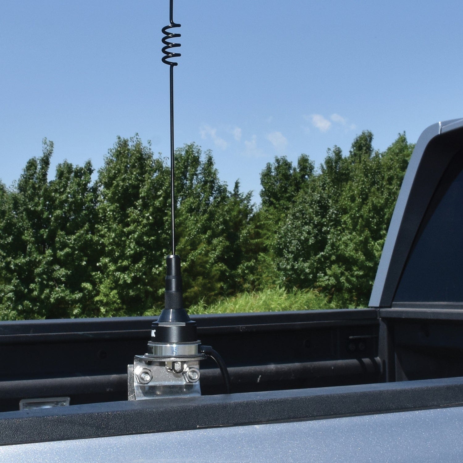 Tram Pretuned Dual-Band 140 MHz to 170 MHz VHF/430 MHz to 450 MHz UHF Amateur Radio Antenna with NMO Mounting