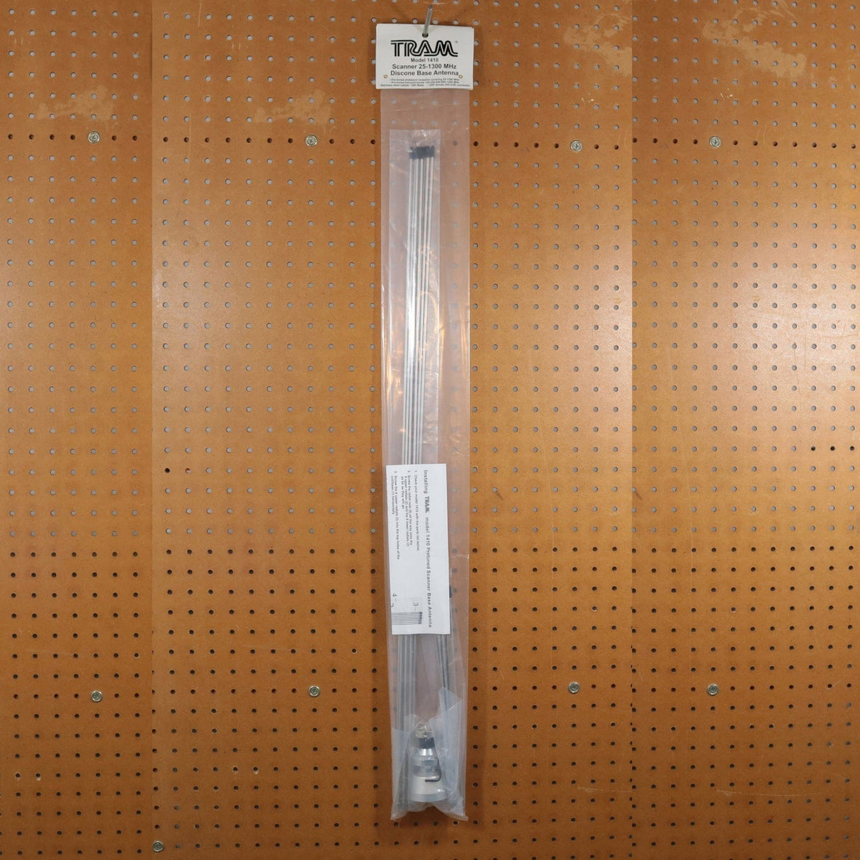Tram 200-Watt Broad-Band Scanner 25 MHz to 1300 MHz Super Discone Stainless Steel Base Antenna
