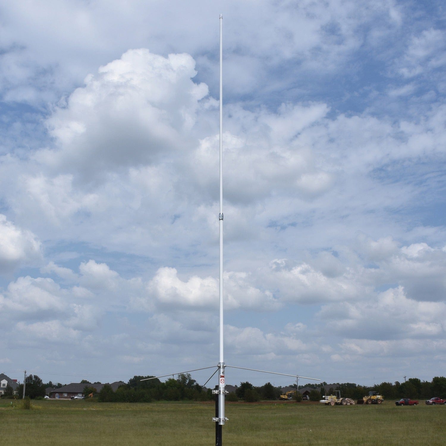 Tram 200-Watt Dual-Band 2-Section Fiberglass Base Antenna with 50-Ohm UHF SO-239 Connector, 8-Ft. 4-In. Tall, Silver