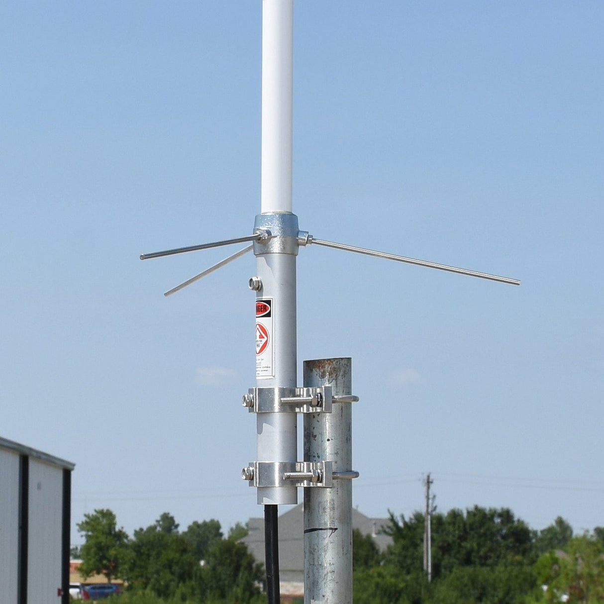Tram 200-Watt Pretuned 400 MHz to 495 MHz UHF Fiberglass Base Antenna with 50-Ohm UHF SO-239 Connector, 39 In. Tall, Stainless Steel