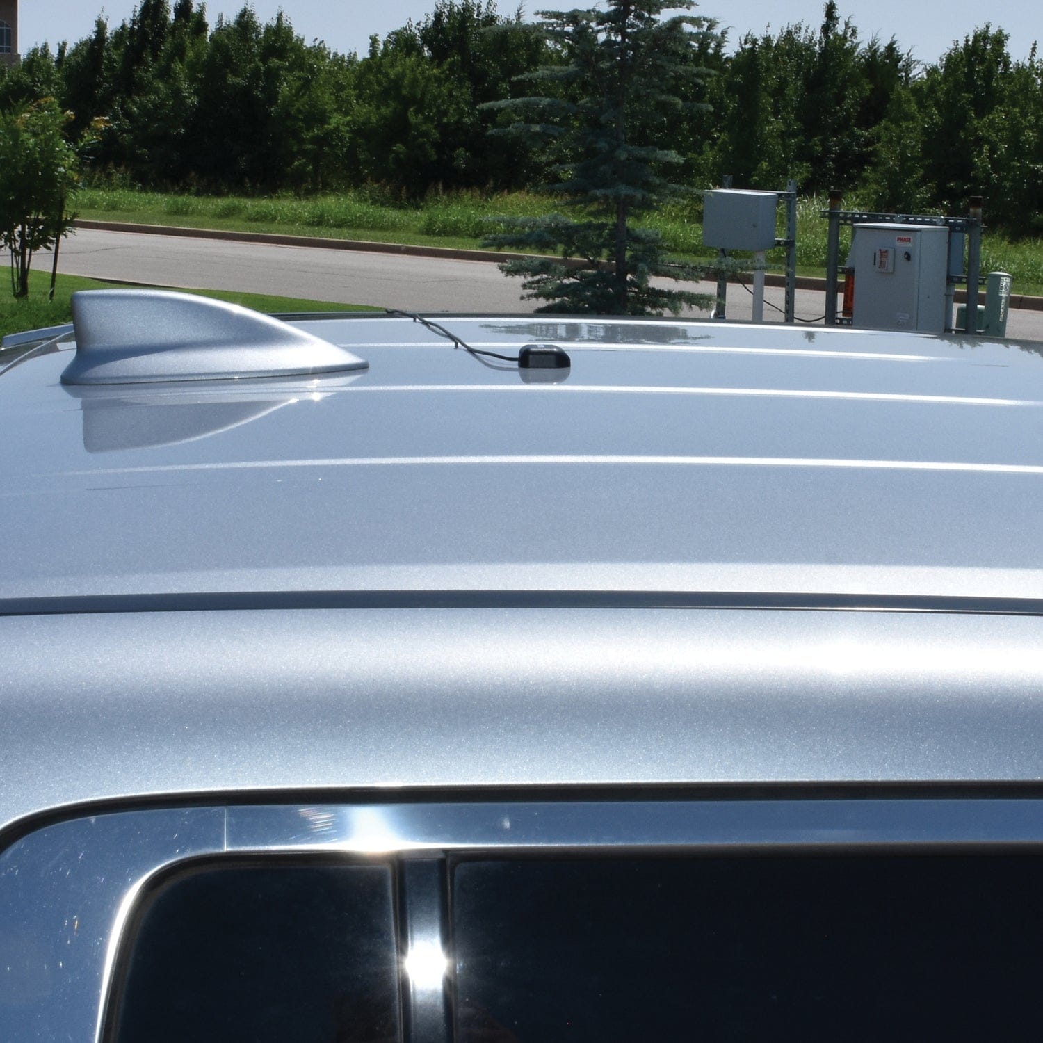Tram Satellite Radio Magnet-Mount Antenna with RG174 Coaxial Cable and SMB-Female Connector