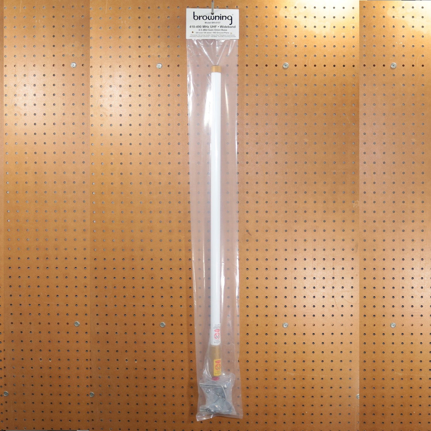 Browning 150W Pretuned Wide-Band 410 MHz to 490 MHz 4.5-dBd-Gain Fiberglass Omni Base with N-Female Connector, Mounting Bracket, and Hardware, BR6157