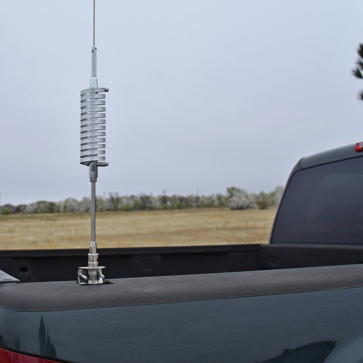 Browning 15000-Watt High-Performance 25 MHz to 30 MHz Broad-Band Flat-Coil CB Antenna, 63 Inches Tall