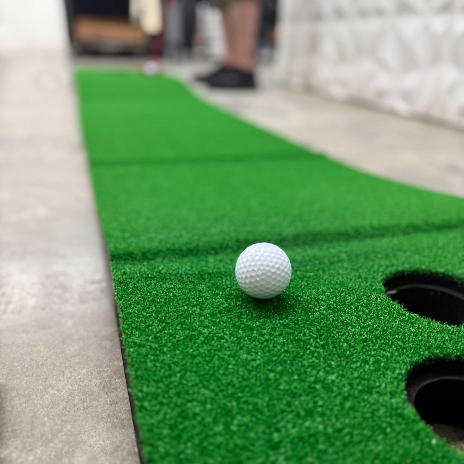 YardGames Putter Pong Golf Putting Game Set