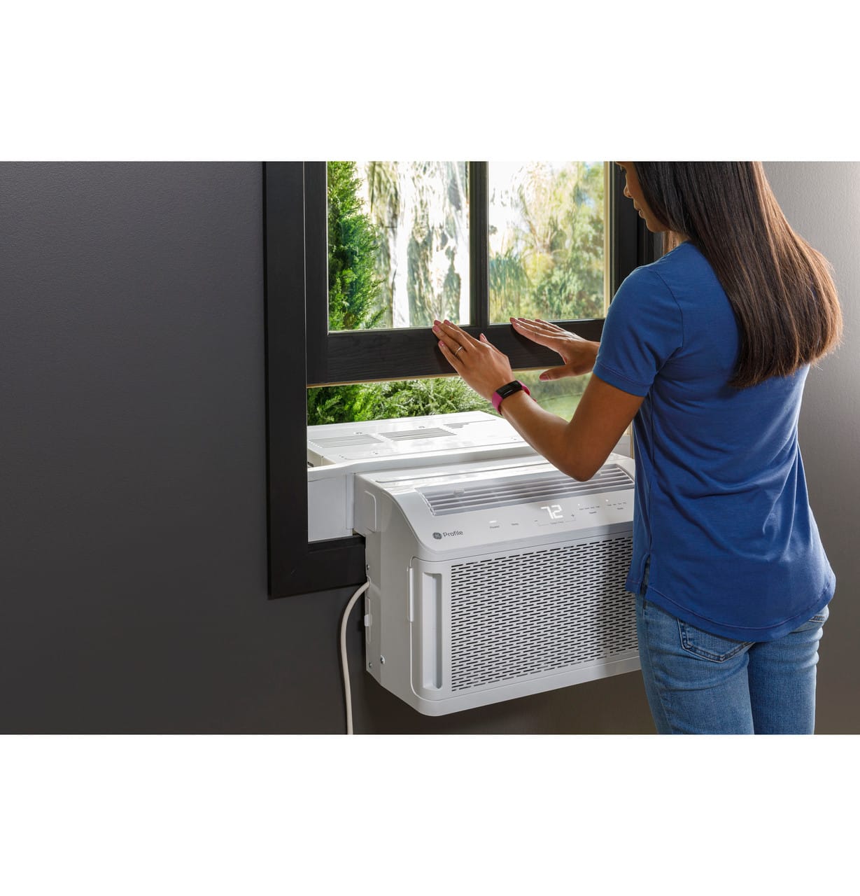 GE Profile ClearView 6100 BTU Window Air Conditioner Unit, U-Shaped Adjustable Depth, Up to 250 sq ft., White - Certified Refurbished