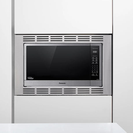 Panasonic 2.2 cu.ft. Countertop Microwave with Cyclonic Wave Inverter - Certified Refurbished