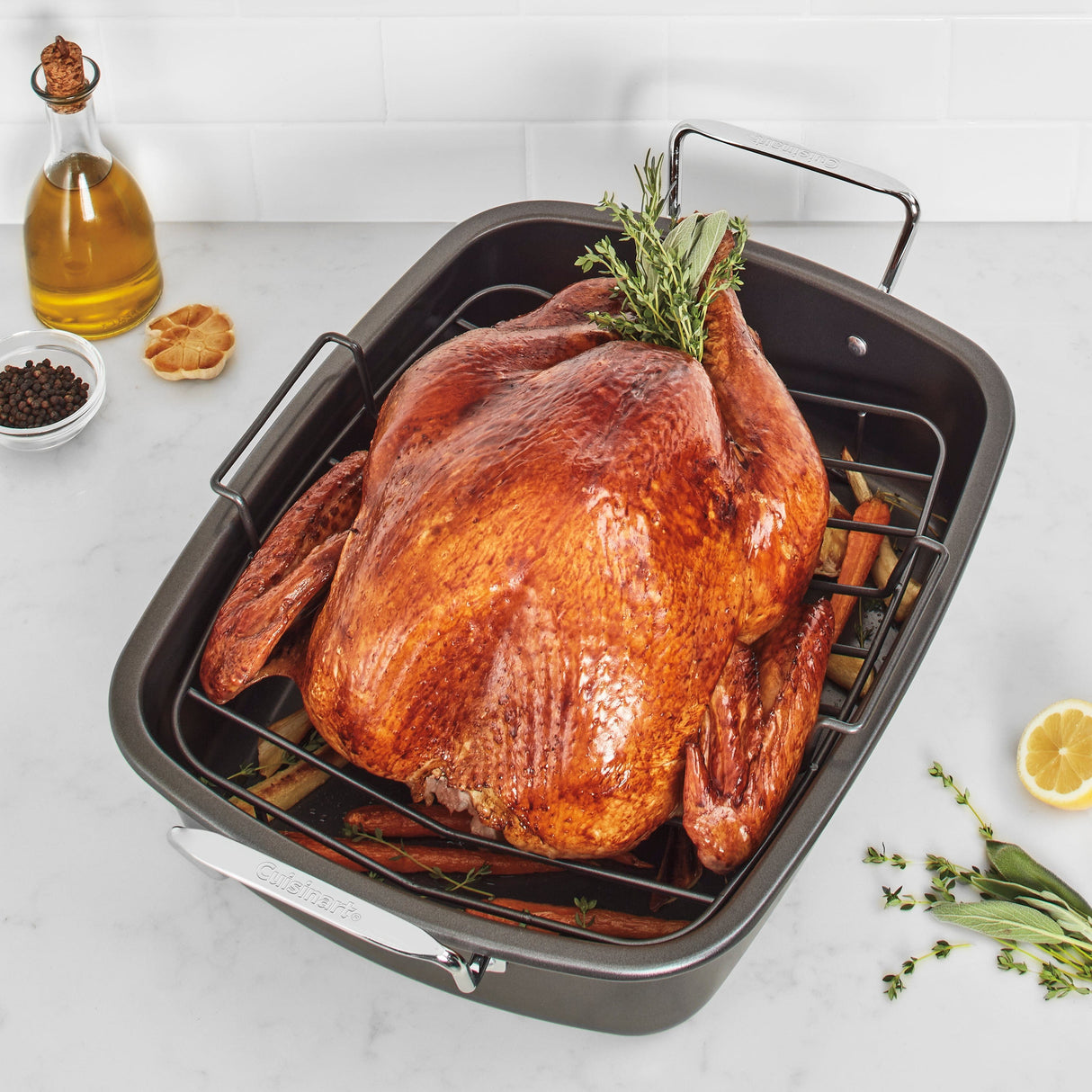 Cuisinart 16″ Roaster with Rack, Gray