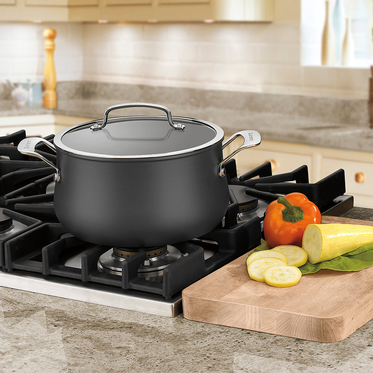 Cuisinart 5 Quart Dutch Oven with Cover, Black